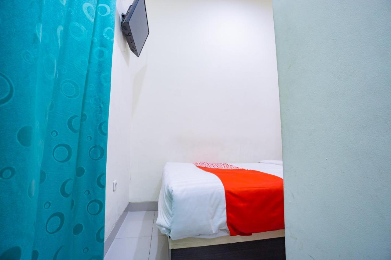 Oyo 2357 Syariah Grand Raudhah Otel Cakarta Dış mekan fotoğraf