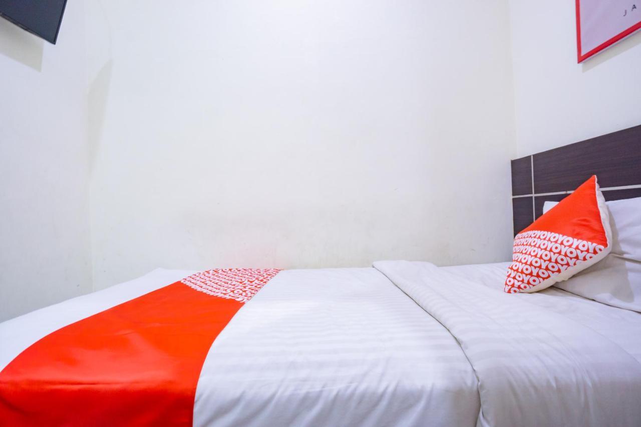 Oyo 2357 Syariah Grand Raudhah Otel Cakarta Dış mekan fotoğraf