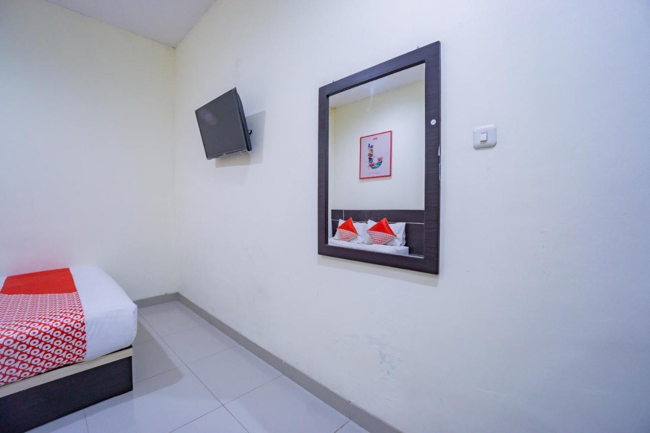 Oyo 2357 Syariah Grand Raudhah Otel Cakarta Dış mekan fotoğraf
