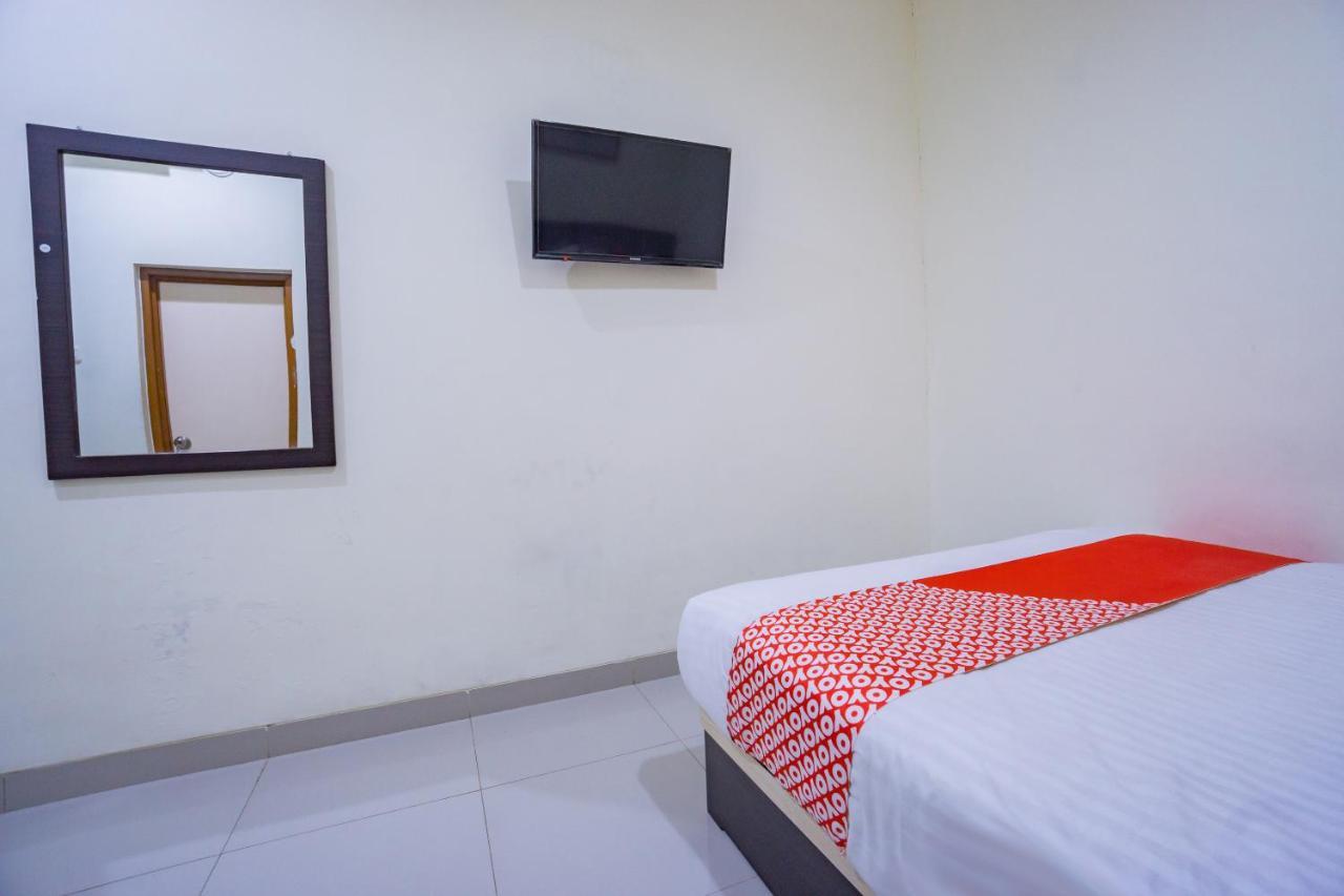 Oyo 2357 Syariah Grand Raudhah Otel Cakarta Dış mekan fotoğraf