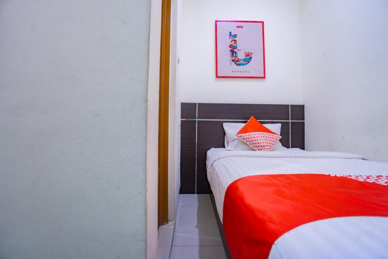 Oyo 2357 Syariah Grand Raudhah Otel Cakarta Dış mekan fotoğraf