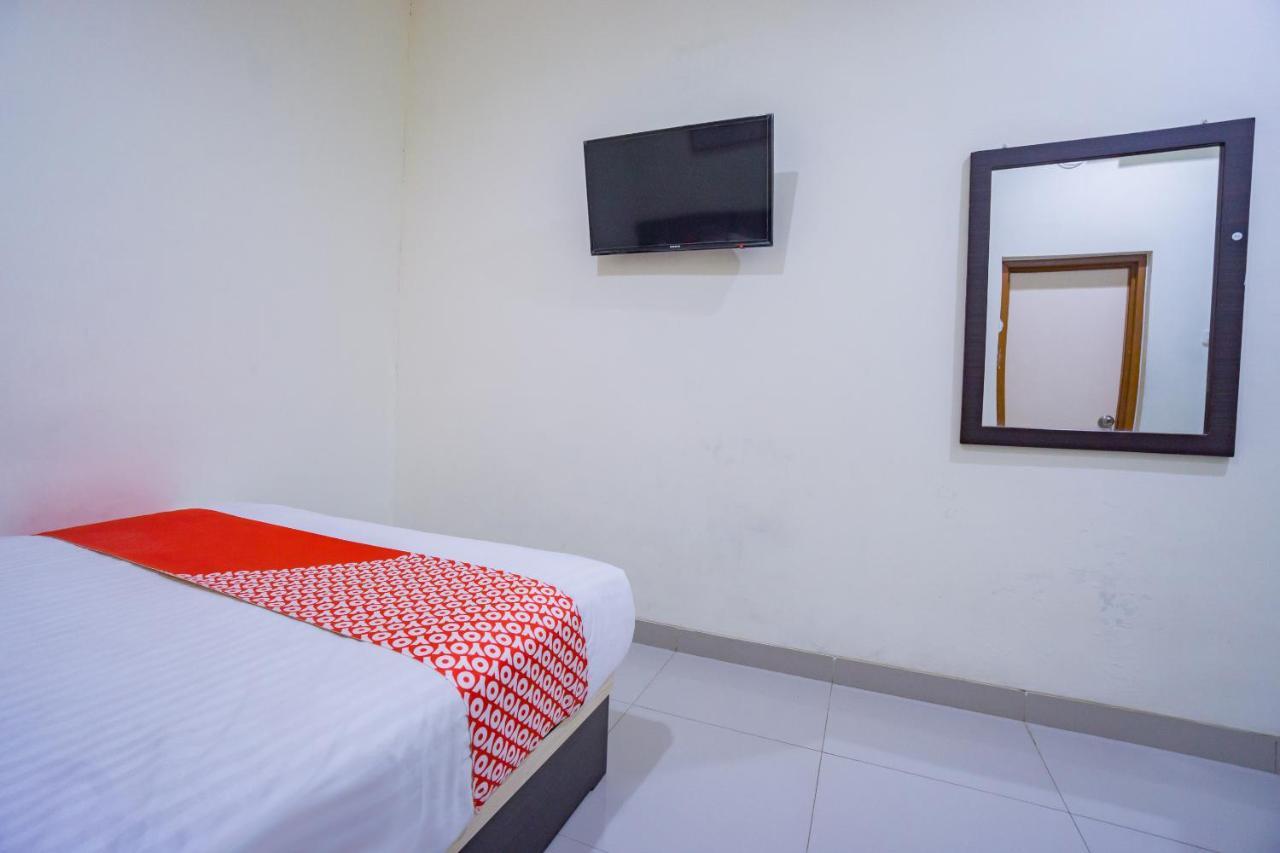 Oyo 2357 Syariah Grand Raudhah Otel Cakarta Dış mekan fotoğraf