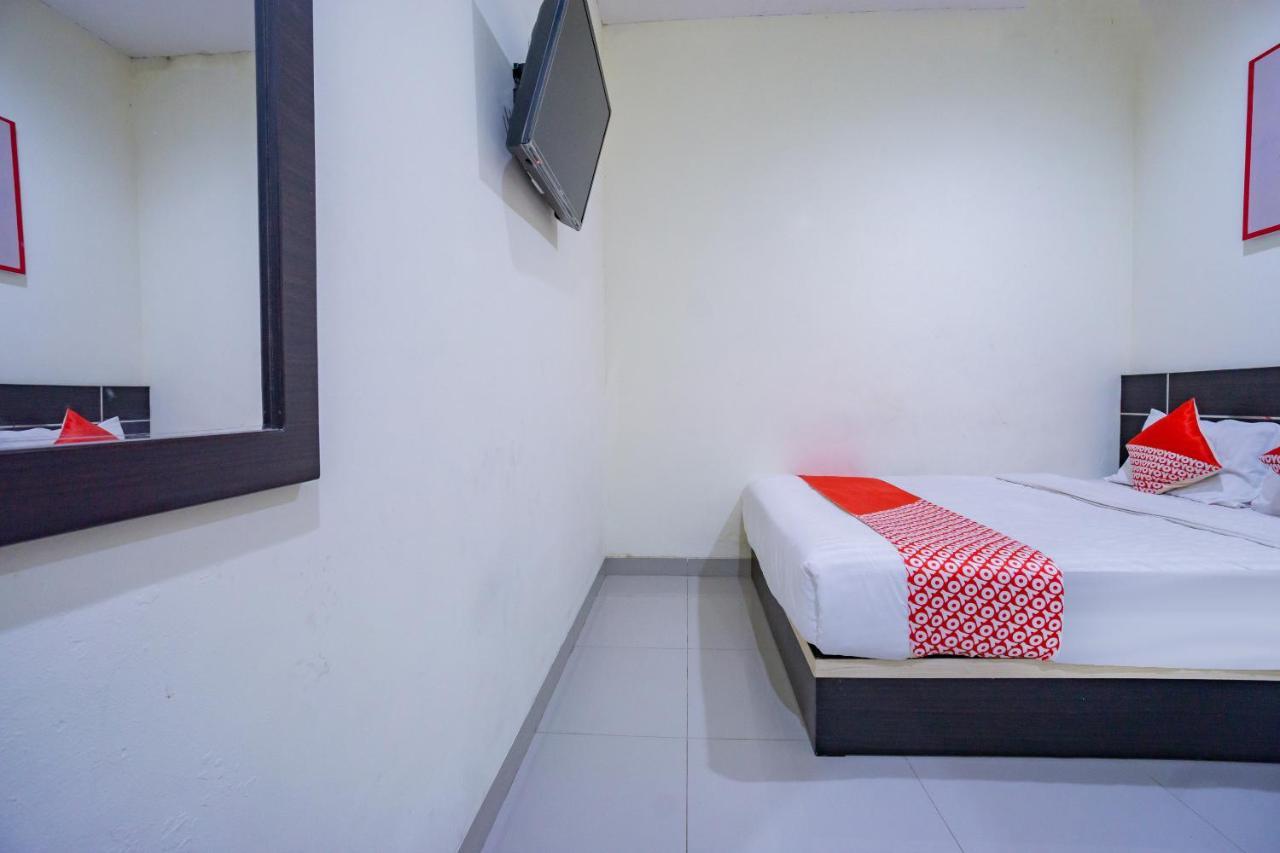 Oyo 2357 Syariah Grand Raudhah Otel Cakarta Dış mekan fotoğraf