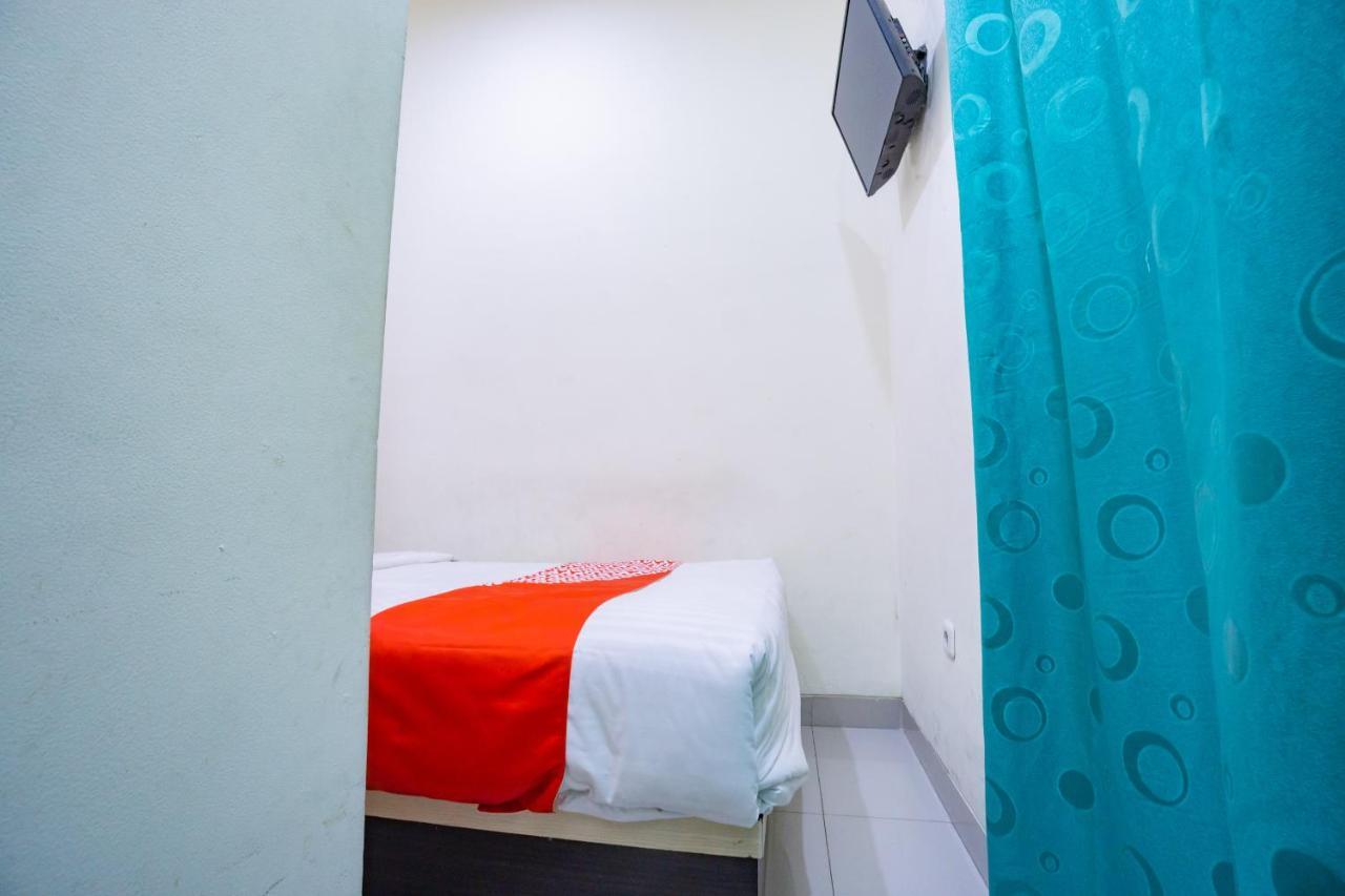 Oyo 2357 Syariah Grand Raudhah Otel Cakarta Dış mekan fotoğraf