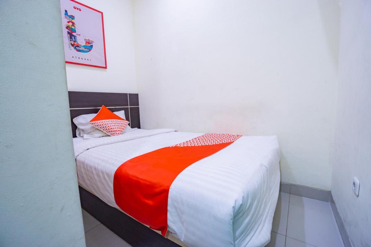 Oyo 2357 Syariah Grand Raudhah Otel Cakarta Dış mekan fotoğraf