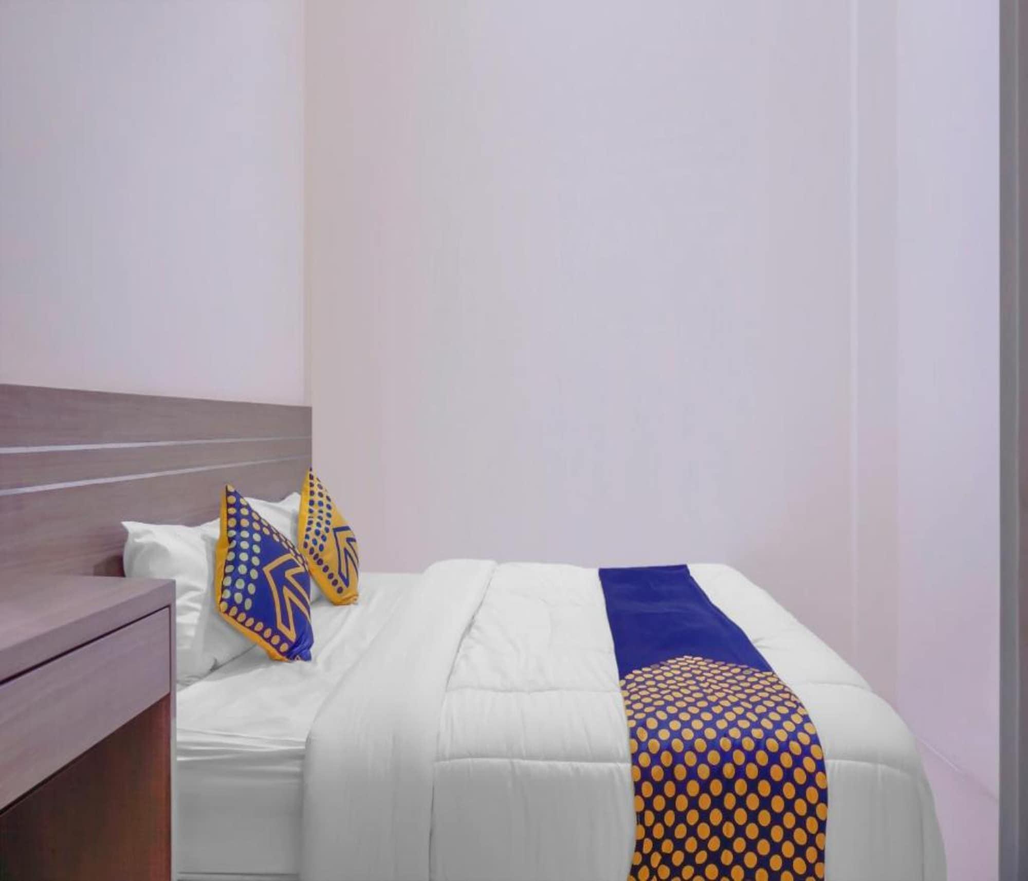 Oyo 2357 Syariah Grand Raudhah Otel Cakarta Dış mekan fotoğraf