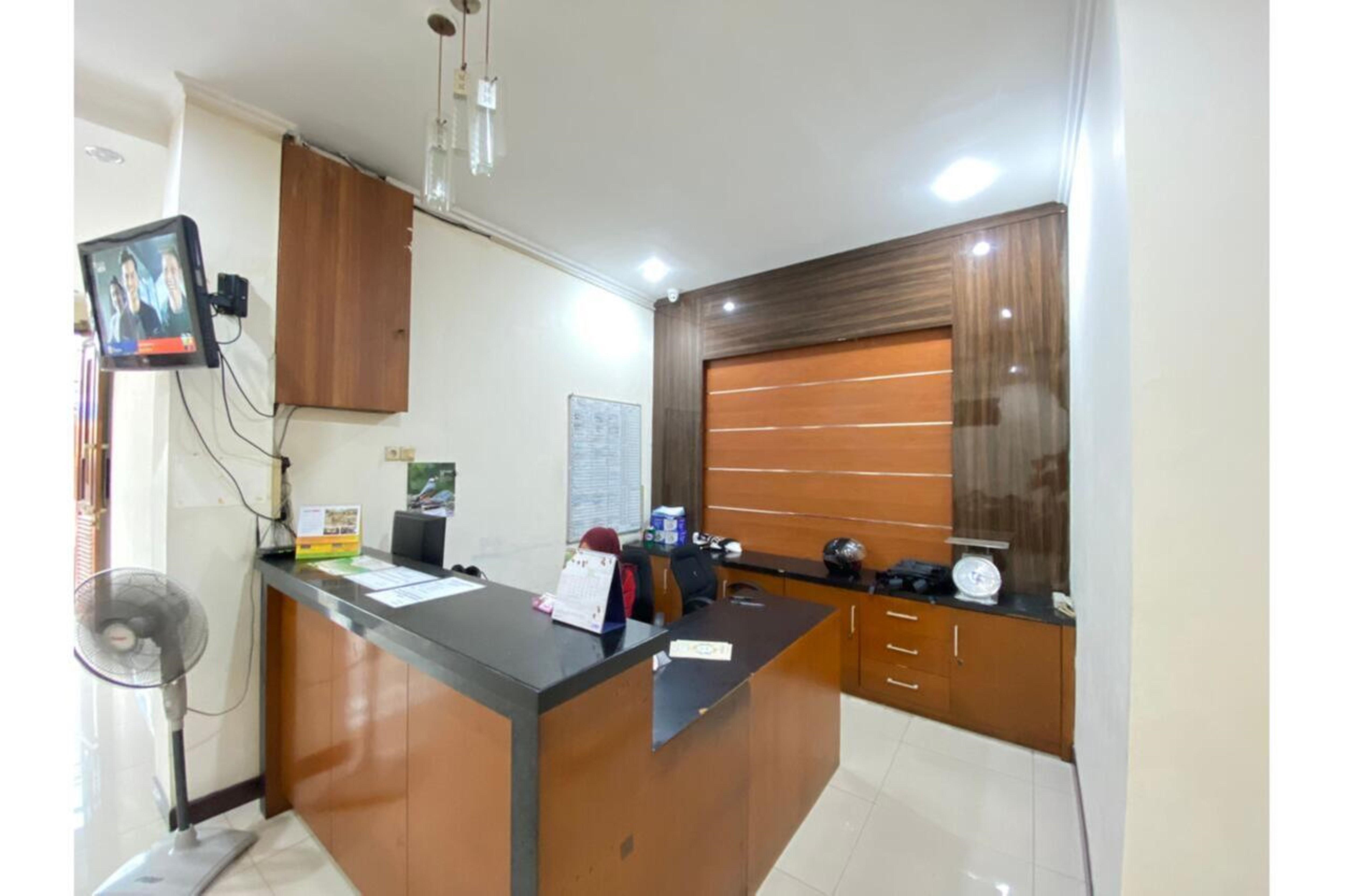Oyo 2357 Syariah Grand Raudhah Otel Cakarta Dış mekan fotoğraf