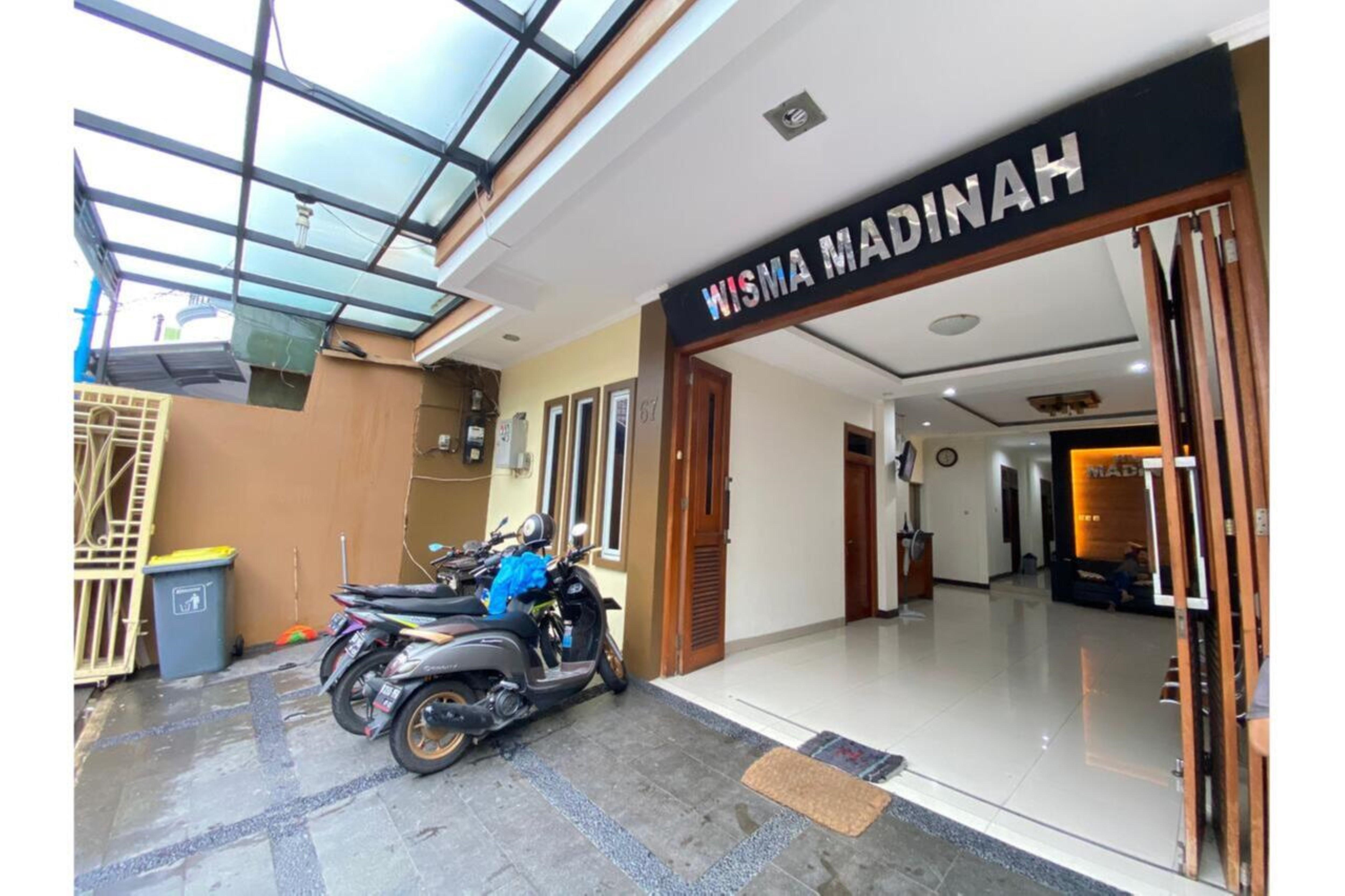 Oyo 2357 Syariah Grand Raudhah Otel Cakarta Dış mekan fotoğraf