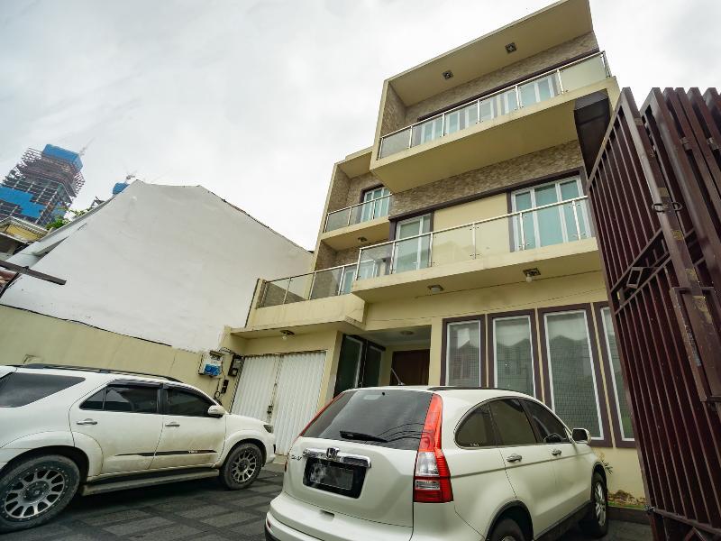 Oyo 2357 Syariah Grand Raudhah Otel Cakarta Dış mekan fotoğraf