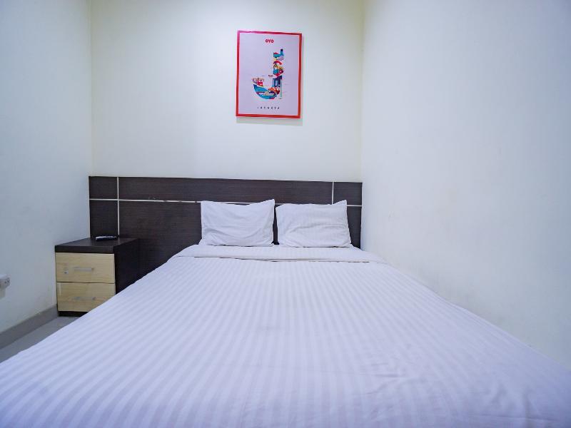 Oyo 2357 Syariah Grand Raudhah Otel Cakarta Dış mekan fotoğraf